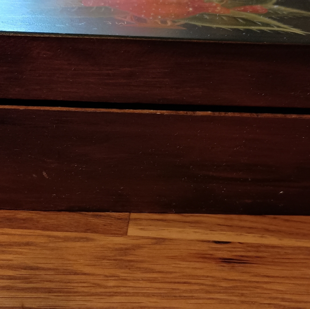 3/$15 Vintage Folk Art Hand Painted Strawberry Floral Wood Box, J. Wilkinson - Picture 7 of 11
